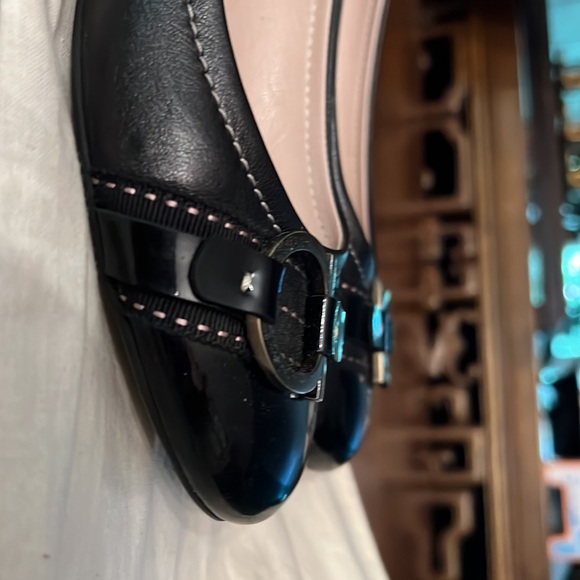Ferragamo Perfect Signature Flats - Picture 7 of 8